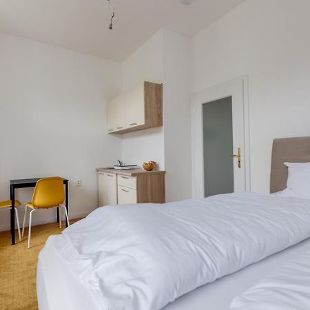 Jt'S Apartments Spanelska Str. Прага Экстерьер фото